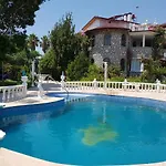 Romantik Πανσιόν Dalaman