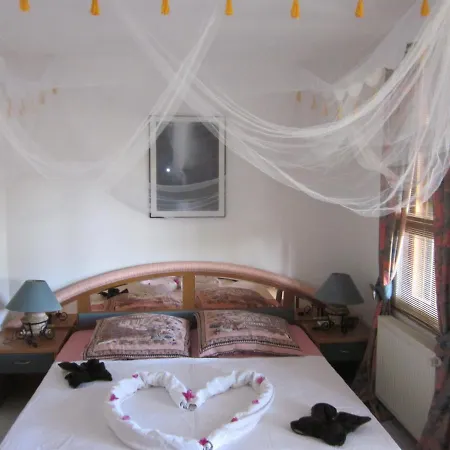 Romantik Dalla Konukevi Dalaman