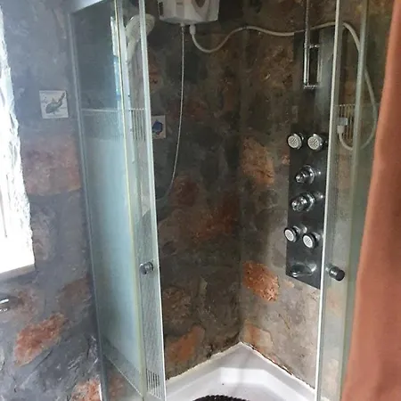 Romantik Dalla Konukevi