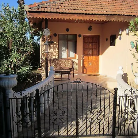 Romantik Dalla Konukevi